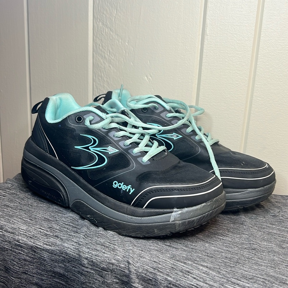 GRAVITY DEFYER TB9022FTL-M Women’s Black Teal Lace Up Gdefy Sneakers Size 98.5